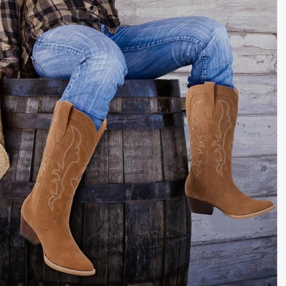 Western Embriodered Cowboy Boots NWT - Picture 2 of 4
